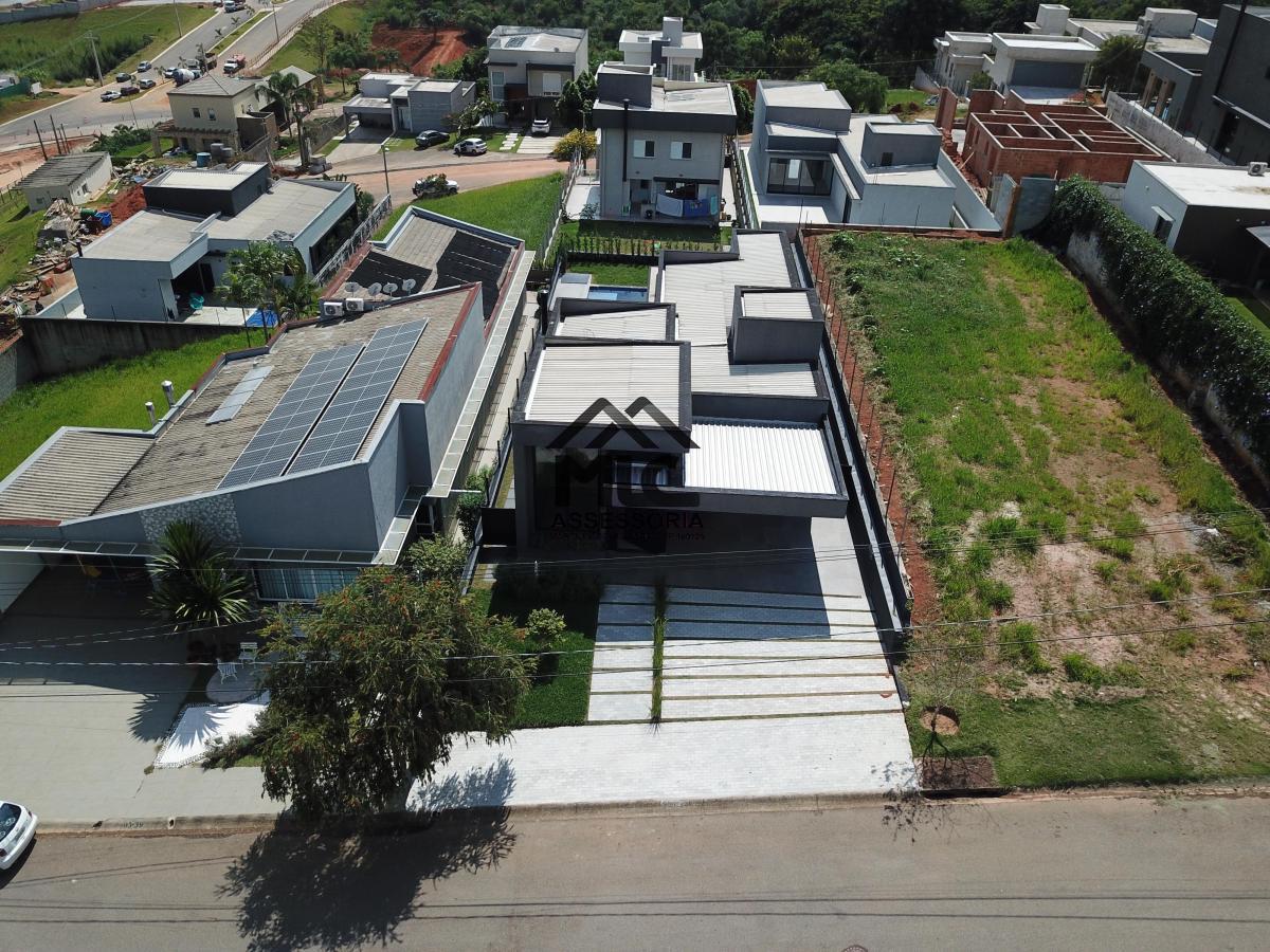 Casa em Condomínio para Venda em Bragança Paulista, Condomínio Residencial Campos Do Conde, 3 dormitórios, 3 suítes, 4 banheiros, 2 vagas